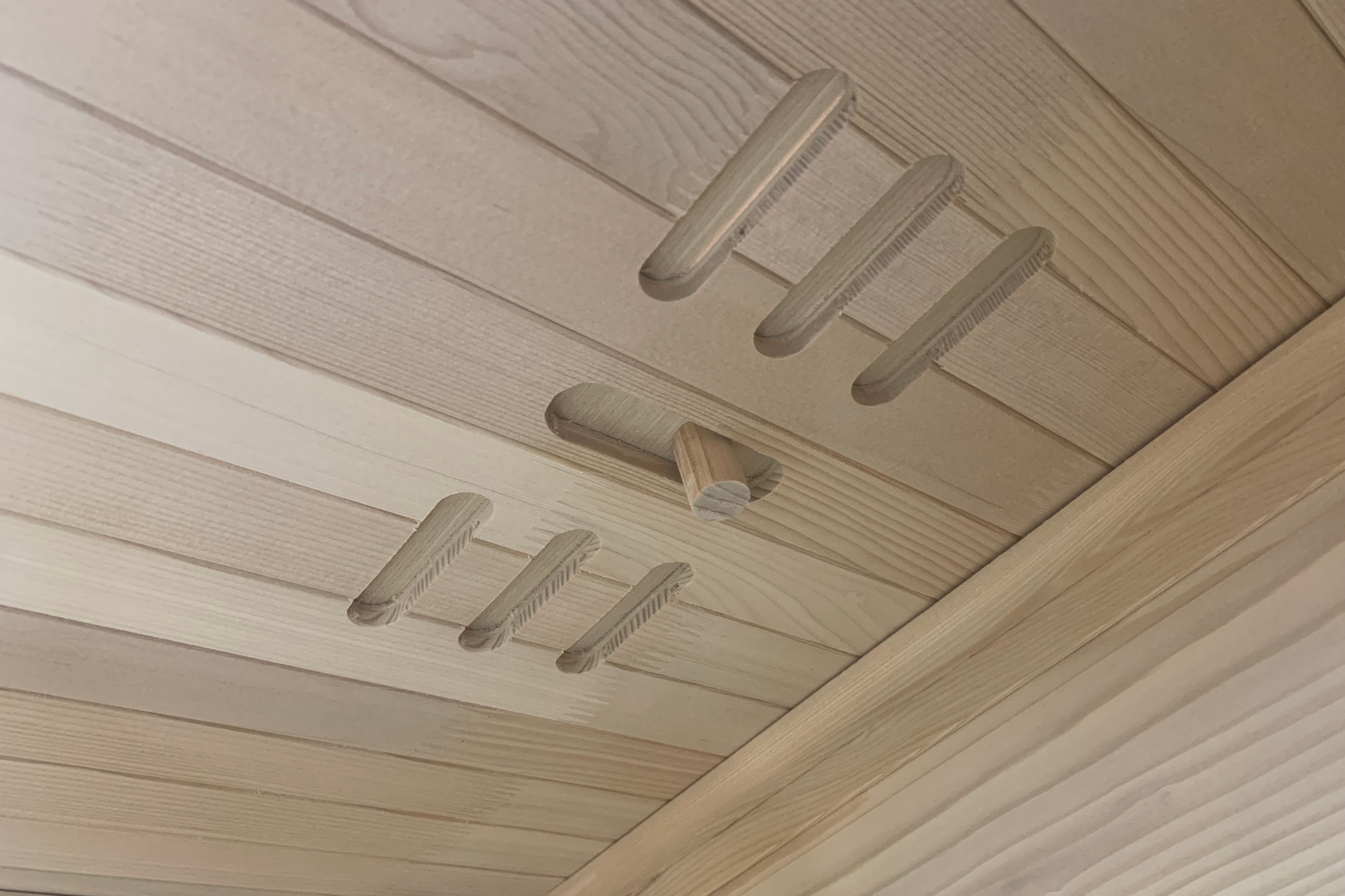 Blisspod | Vienna | Far Infrared Sauna | Canadian Hemlock Very Low EMF | 72.8"H x 35.4"W x 25.6"D | 1 Person - Www.Shopthatapp.ca
