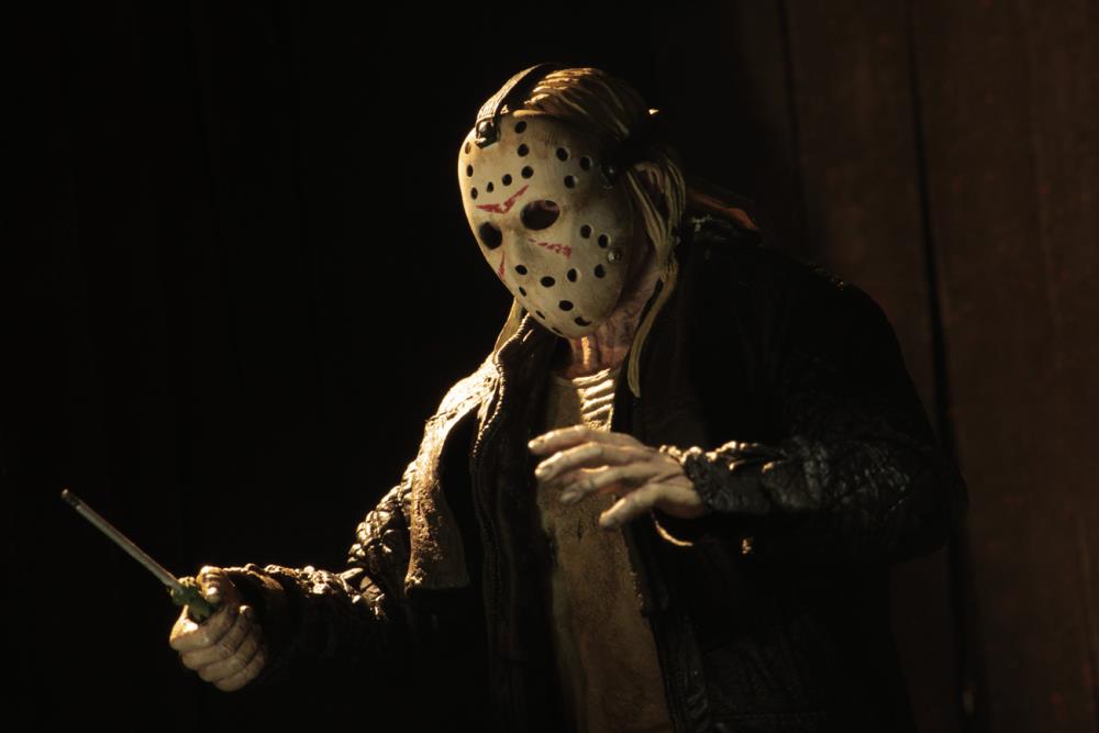 Friday the 13th Ultimate Jason Voorhees - Www.Shopthatapp.ca
