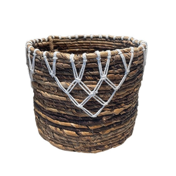 Banana Leaf Macrame Planter Basket for Stylish Home Decor - Shopthatapp.ca
