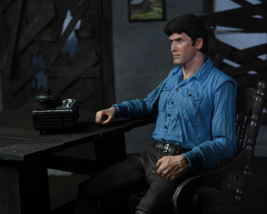 The Evil Dead 40th Anniversary Ultimate Ash Williams Figure (substandard packaging) - Www.Shopthatapp.ca