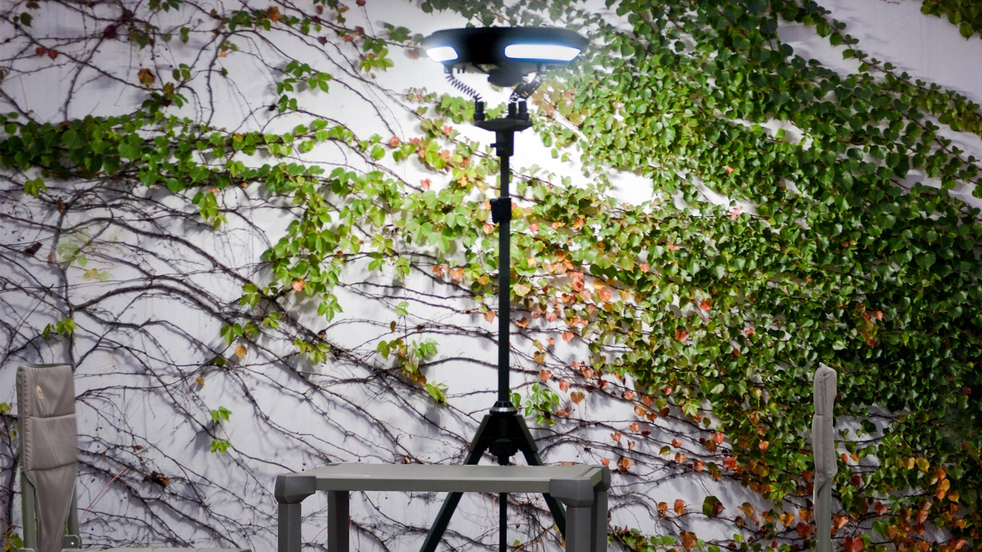 TRU De-LIGHT Singing Music Solar LED Light - Strong BT Speaker/Main Light+3 Detachable Multi Mode Lights/Tripod+Carry Bag - Www.Shopthatapp.ca