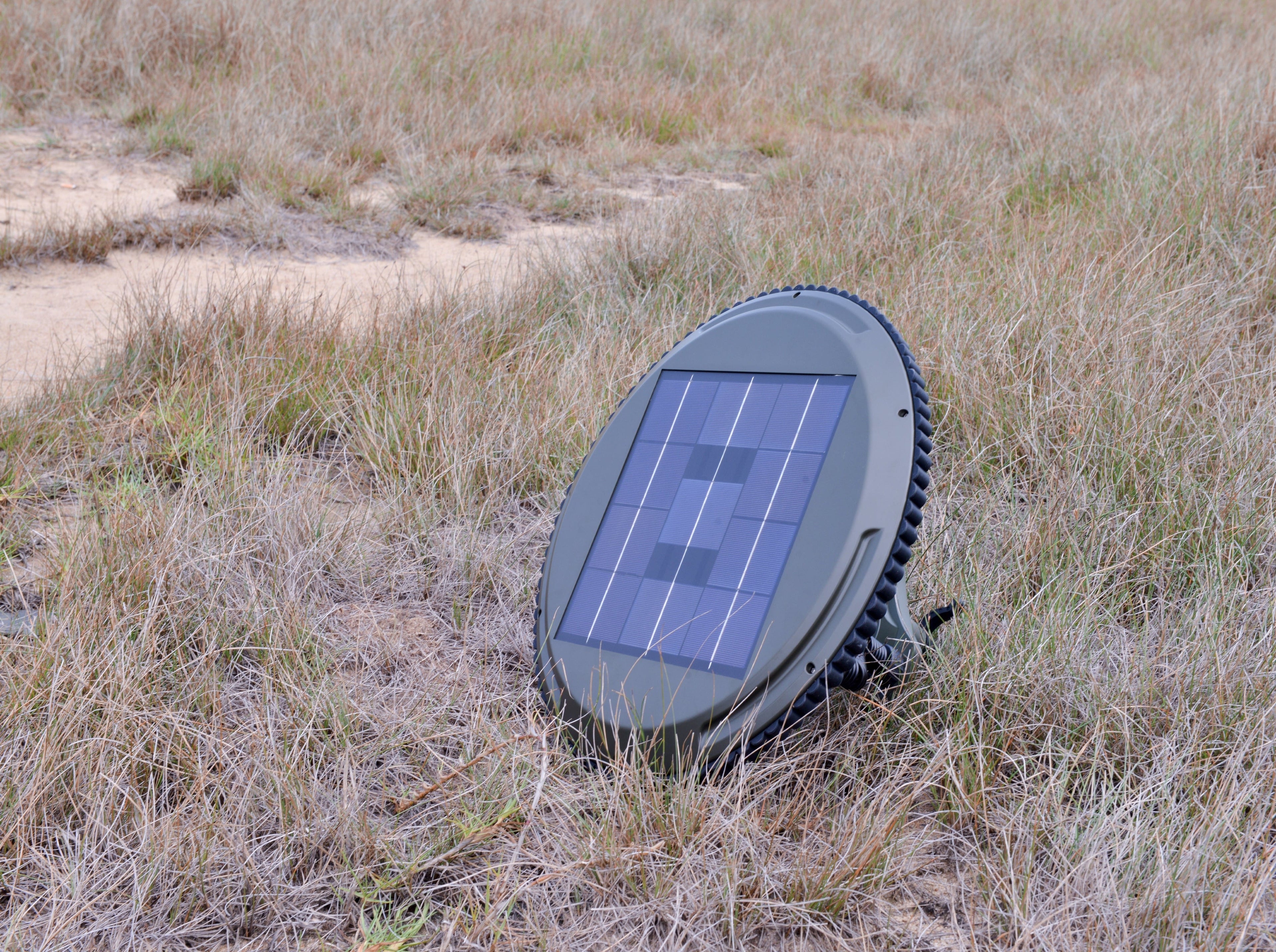 TRU De-LIGHT Singing Music Solar LED Light - Strong BT Speaker/Main Light+3 Detachable Multi Mode Lights/Tripod+Carry Bag - Www.Shopthatapp.ca