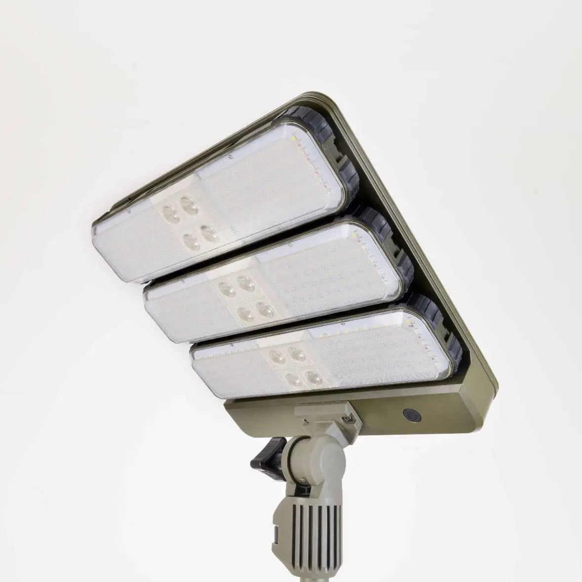 Zoppinh TRU De-LIGHT WORK&PLAY AT NIGHT solar flood light with multi-configuration LED lighting, high lumen output for outdoor use
