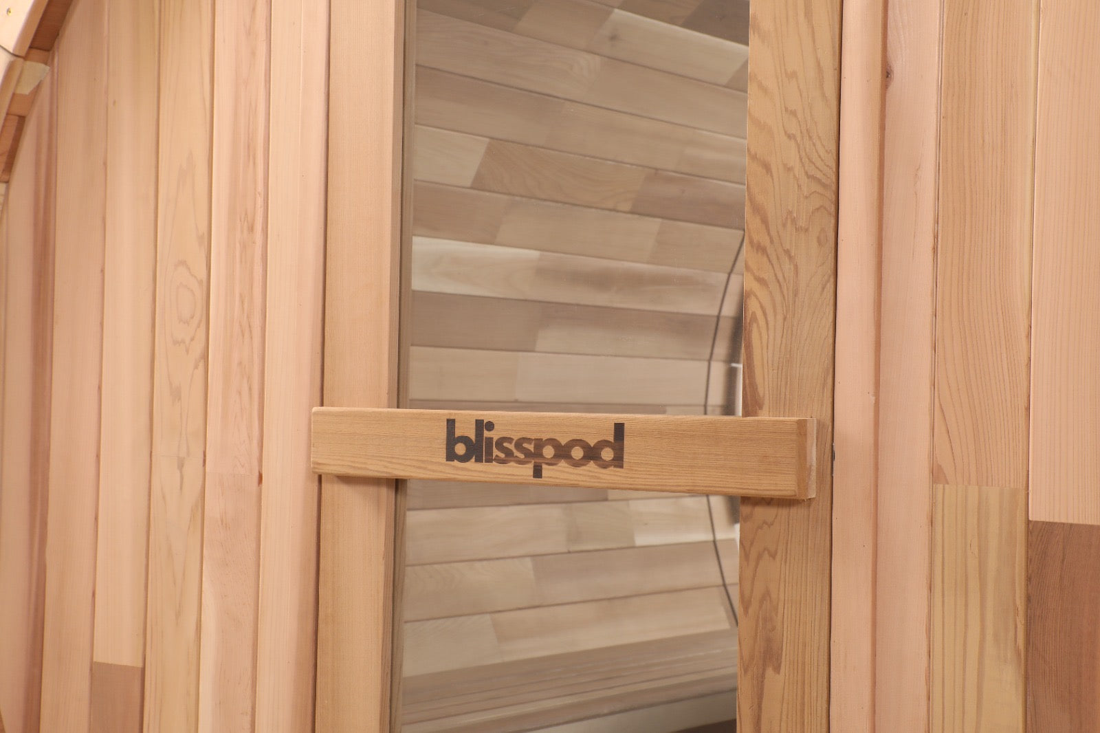 Blisspod | Prague | Canadian Red Cedar Outdoor Steam Barell Sauna, 2-4 / 4-6 persons with Full Glass Back & 2 front Porch seats - Www.Shopthatapp.ca
