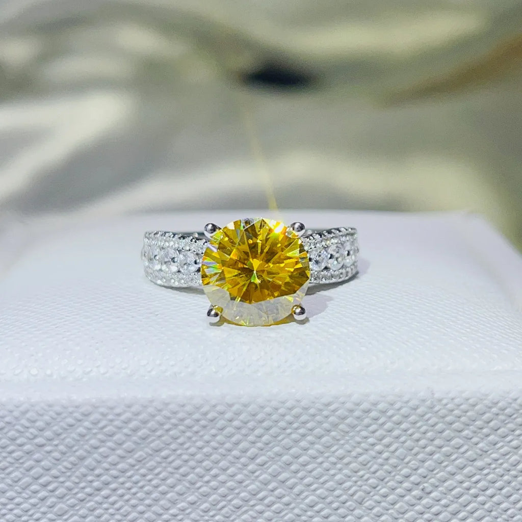 3 Carat Moissanite Ring in 925 Sterling Silver - Stunning Elegance in Fine Jewelry - Shopthatapp.ca