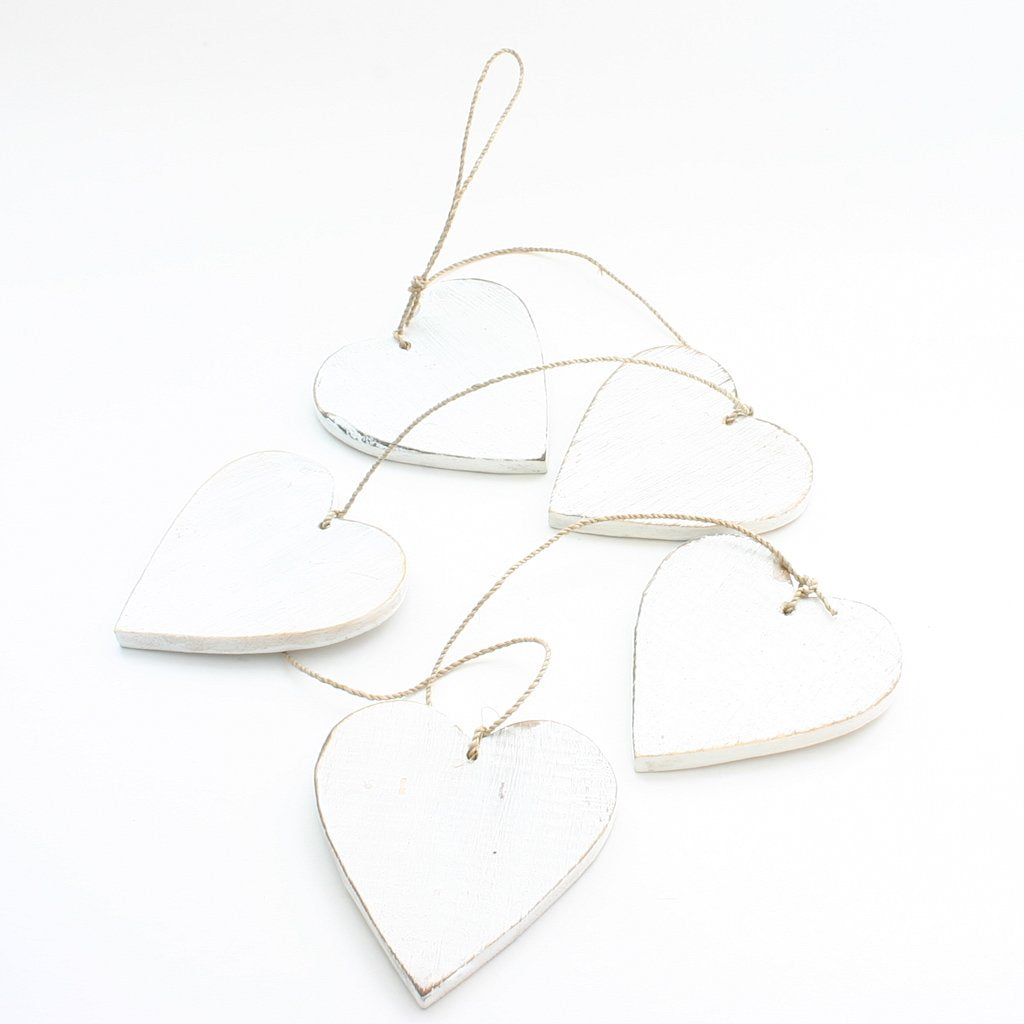 Hanging Wooden Heart String - Set of 5 Beautiful Wooden Hearts - Shopthatapp.ca