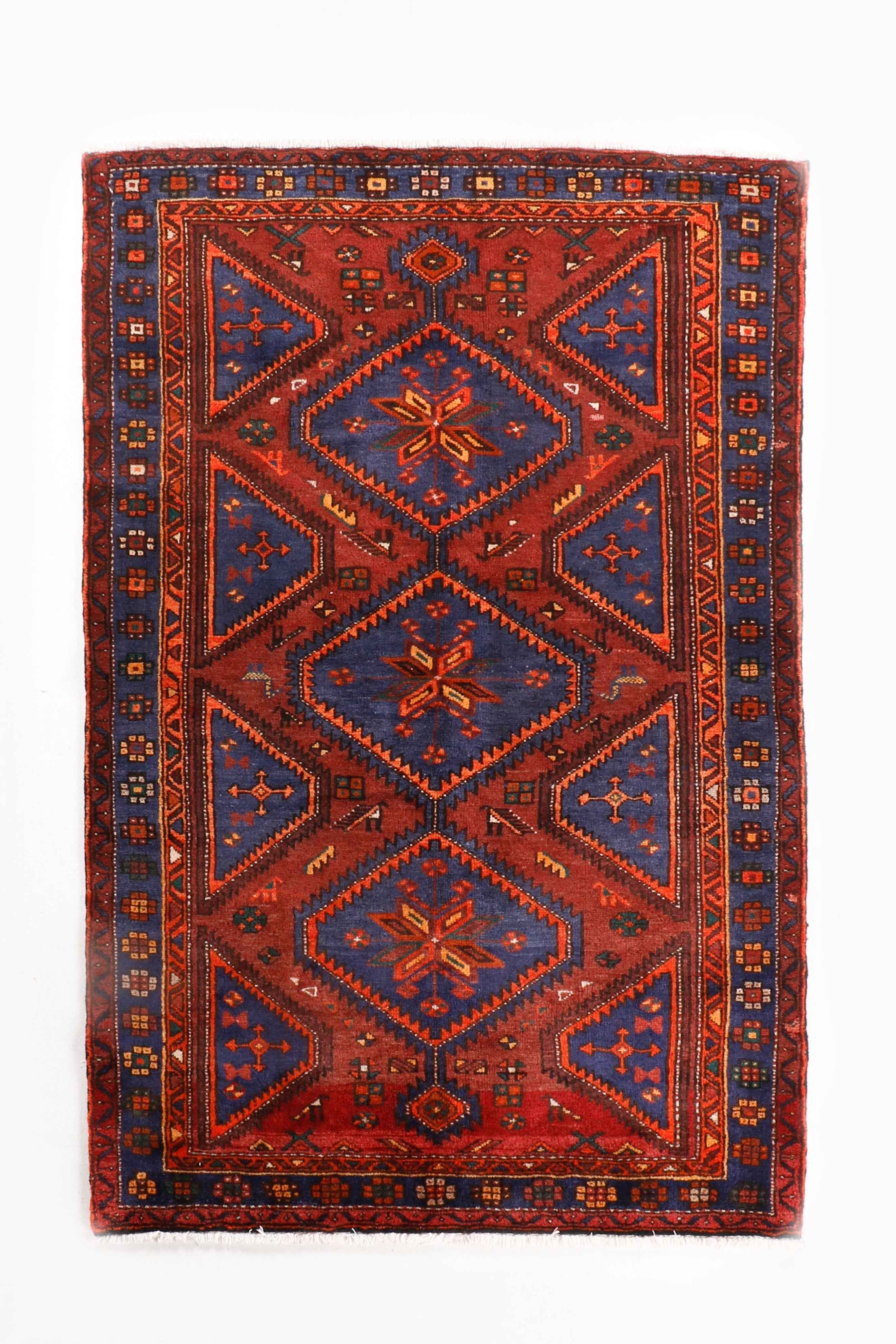 Persian Hamadan Rug | 4' 6" x 7' 3"
