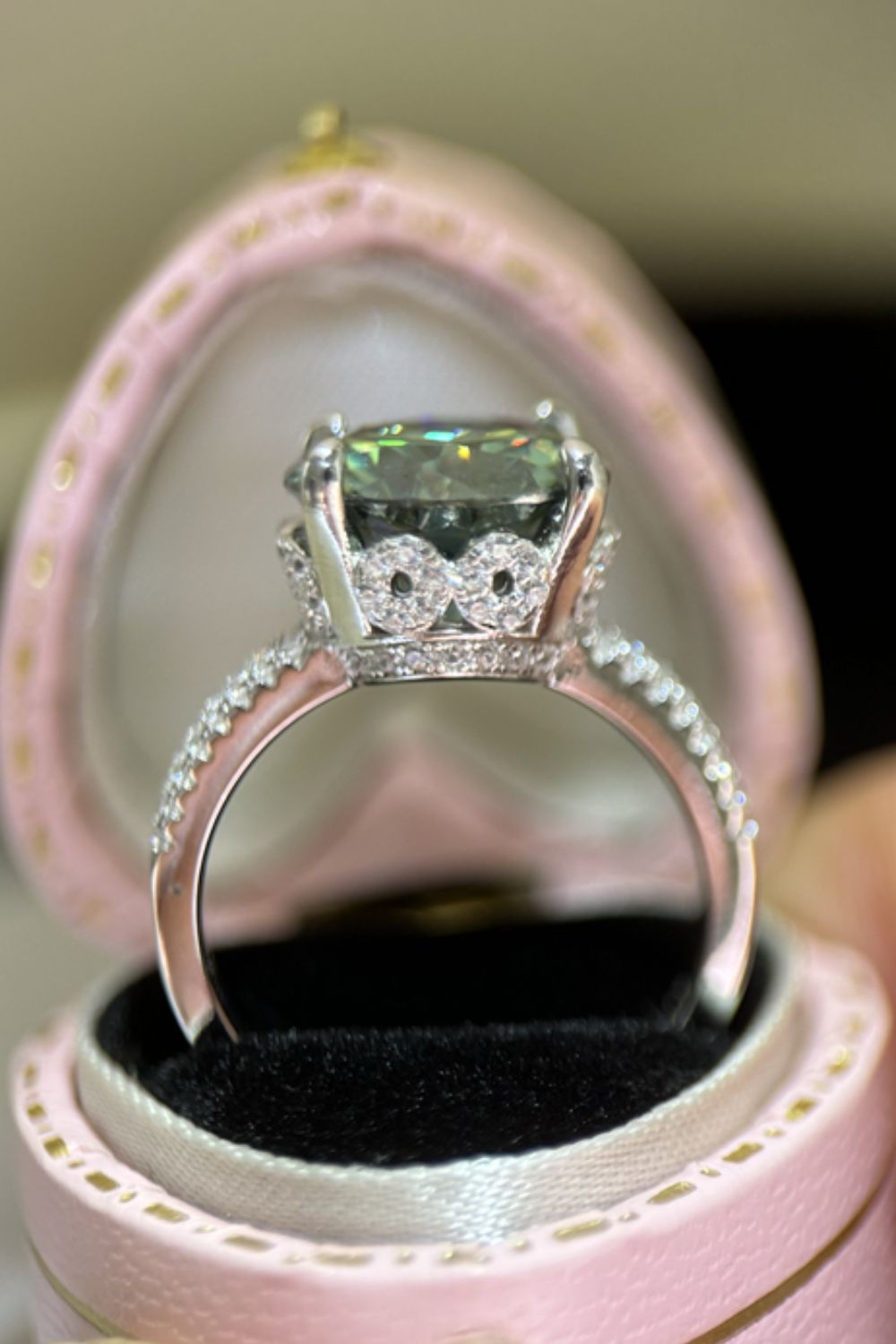 5 Carat Moissanite Ring in 925 Sterling Silver - Shopthatapp.ca
