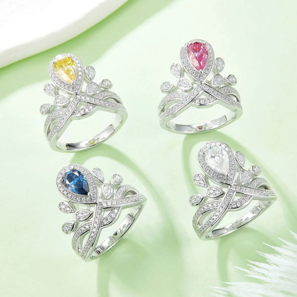 1 Carat Moissanite Ring in 925 Sterling Silver - Exquisite Brilliance and Elegance - Shopthatapp.ca