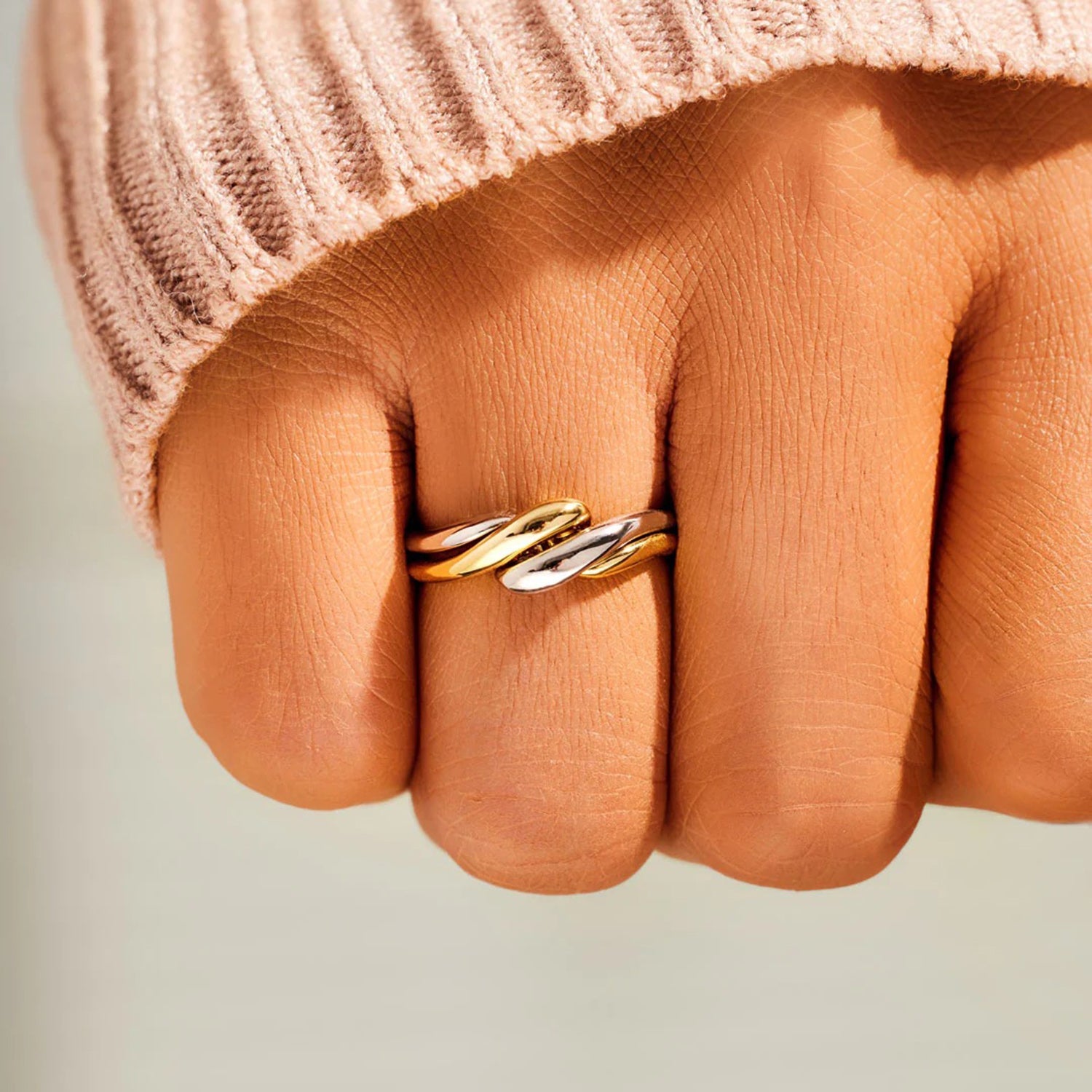 925 Sterling Silver Twisted Open Ring - Elegant 925 Sterling Silver Twisted Ring - Shopthatapp.ca