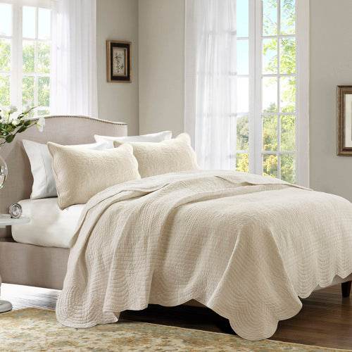 3 Piece Reversible Scalloped Edge Quilt Set Bedding Comforter set