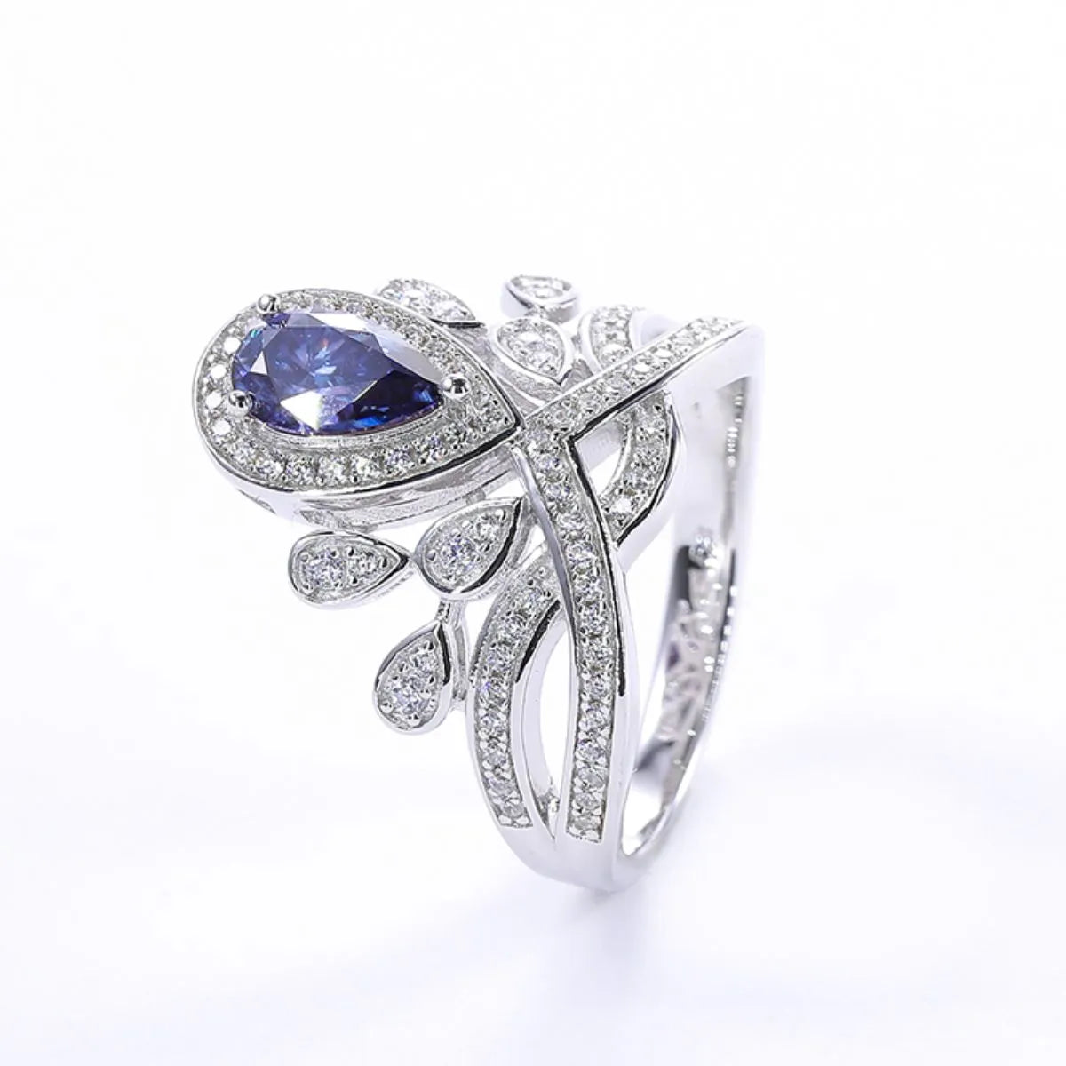 1 Carat Moissanite Ring in 925 Sterling Silver - Exquisite Brilliance and Elegance - Shopthatapp.ca