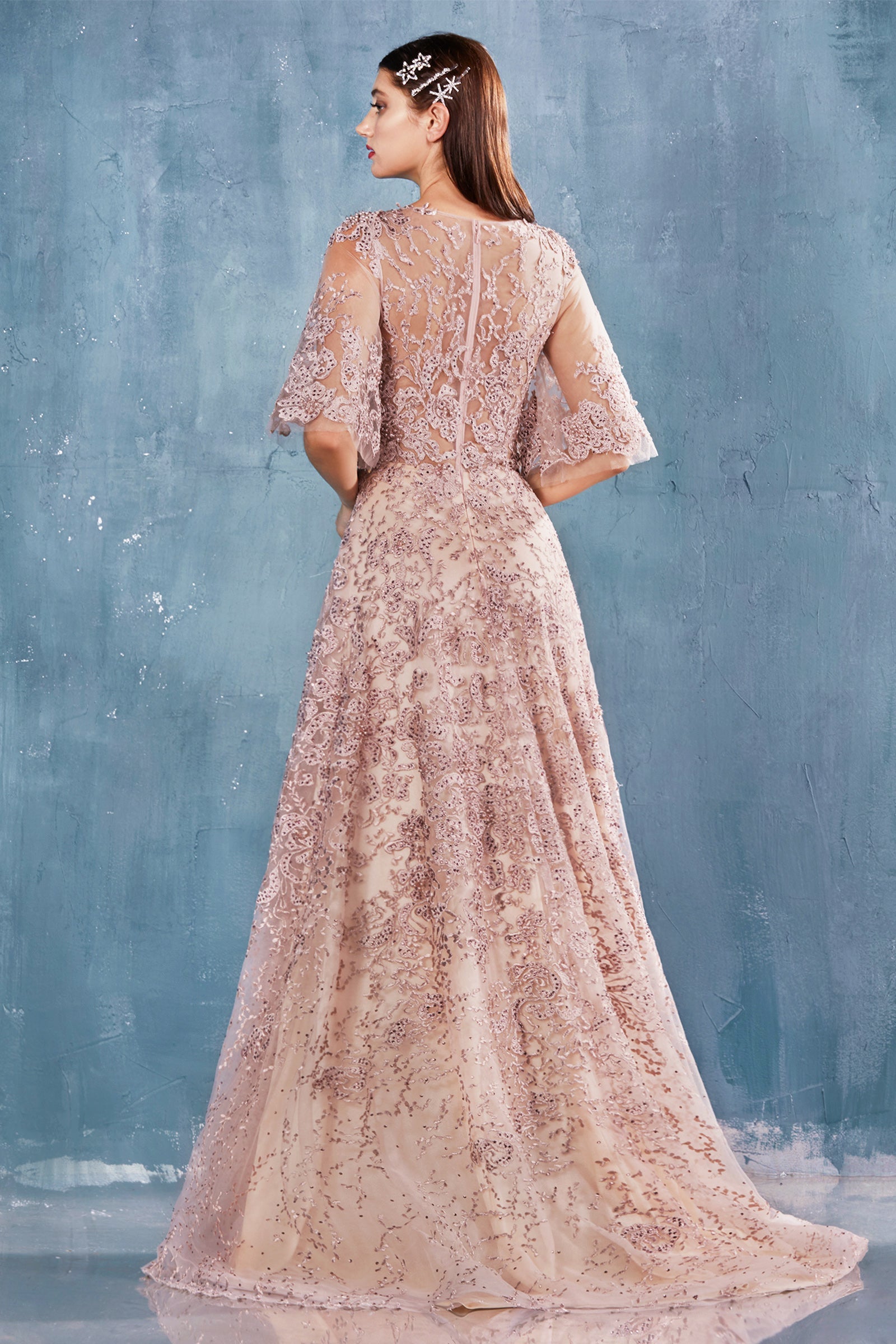 Doris Gown - Www.Shopthatapp.ca