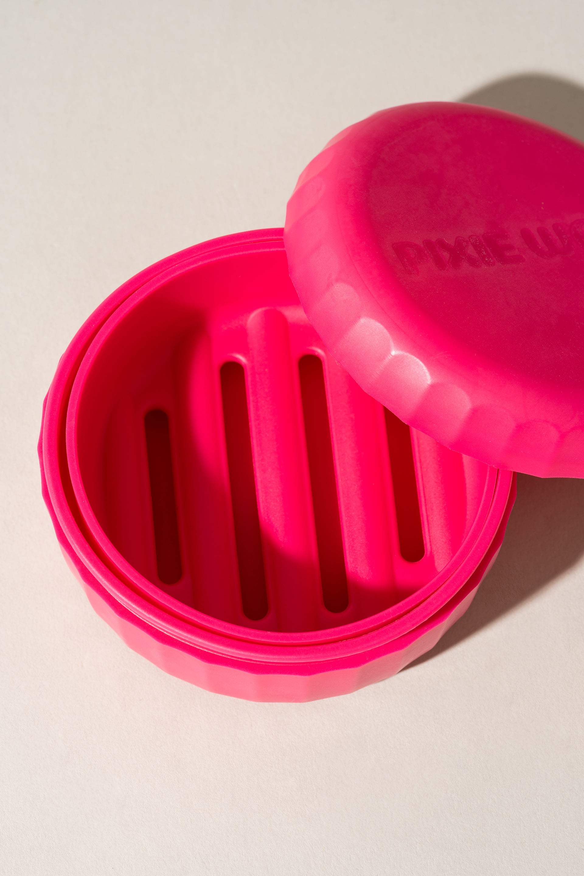 Travel Case for Shampoo Bars - Eco-Friendly and Travel-Ready Conditioner Bar Holder - Shopthatapp.ca