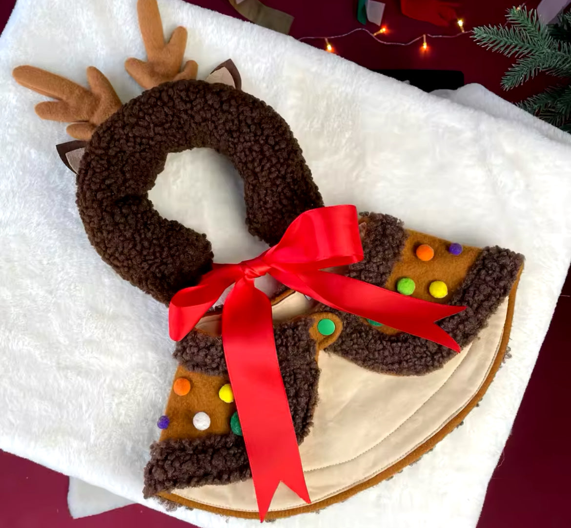 Reindeer Christmas Dog Cape Set - Luxury Holiday Outfit for Dogs - Shopthatapp.ca