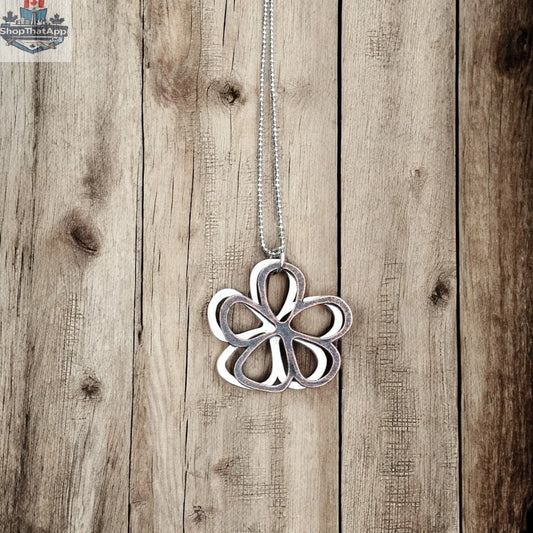 Flower Pendant Necklace with Travel Jewellery Case - Shopthatapp.ca