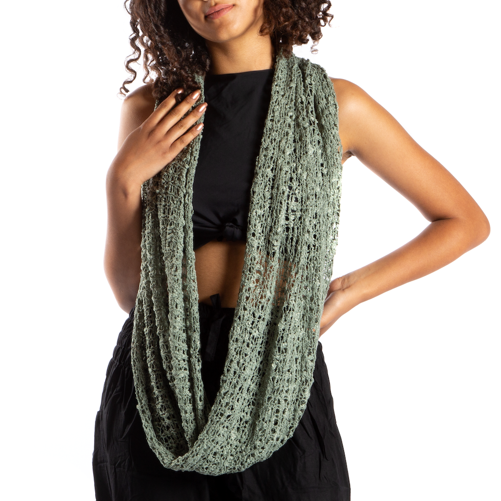 Popcorn Knit Light Green Infinity Scarf for Cozy Elegance - Shopthatapp.ca