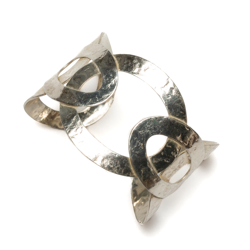 Oval Links Metal Cuff Silver - Stylish and Modern Design - Shopthatapp.ca