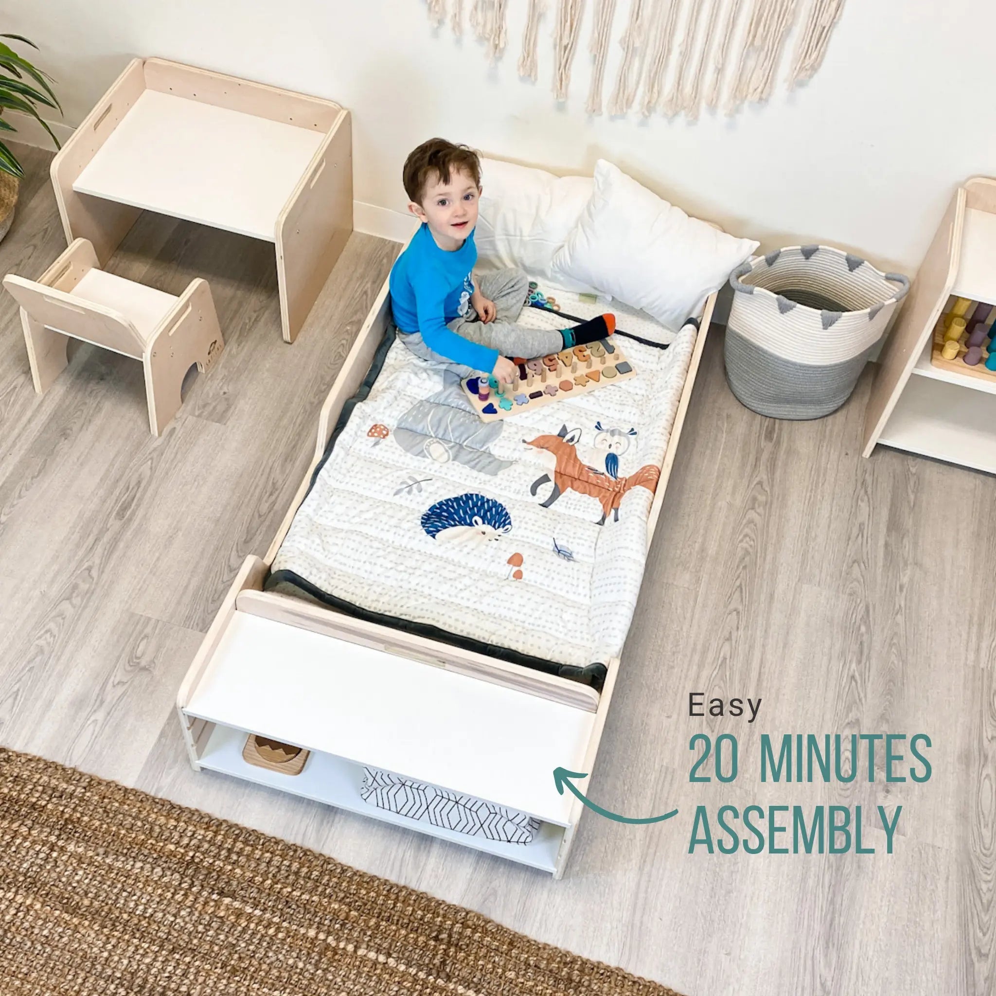 APPLE JUNIOR - Montessori Floor Bed with Rails & Shelves - Shopthatapp.ca