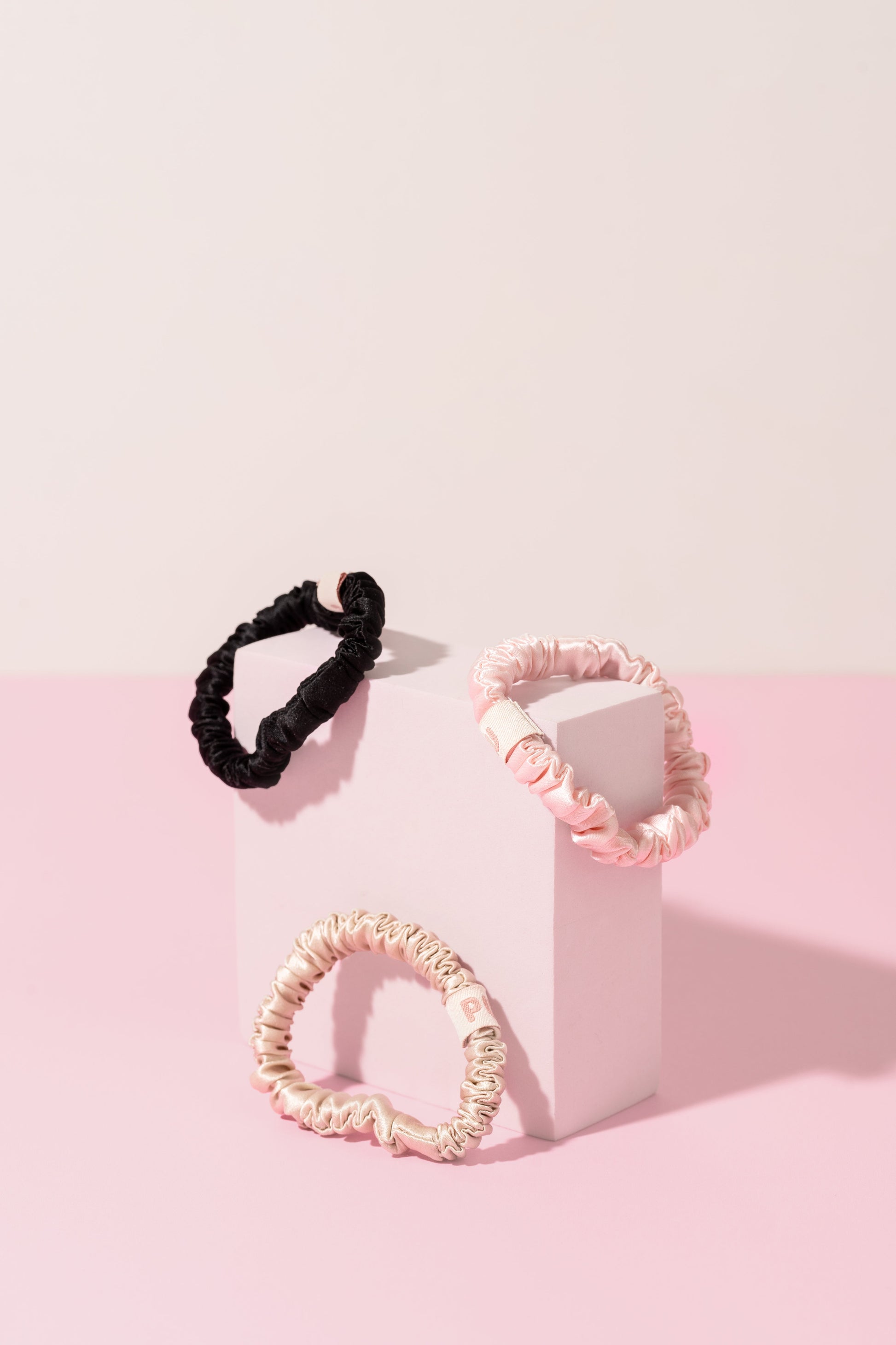 Slim Silk Scrunchie - Shopthatapp.ca