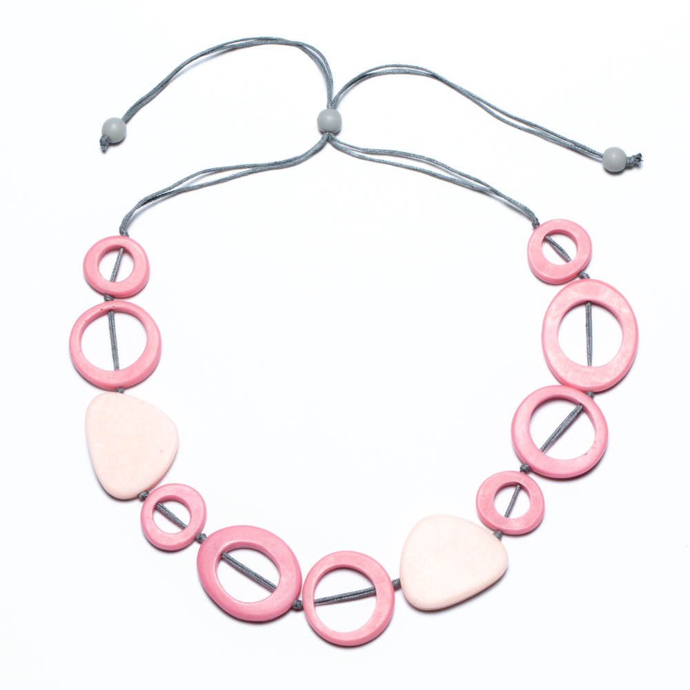 Resin Hoop Triangle Necklace - Stylish and Unique Jewelry Piece - Shopthatapp.ca