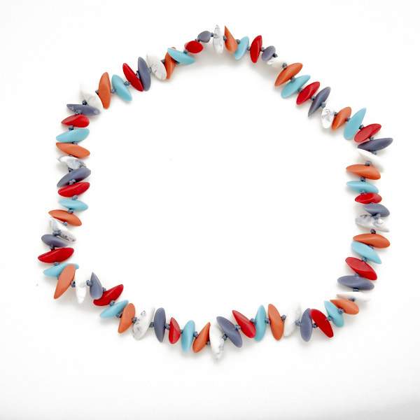Resin Slice Necklace - Stunning Beaded Jewelry for Unique Style - Shopthatapp.ca