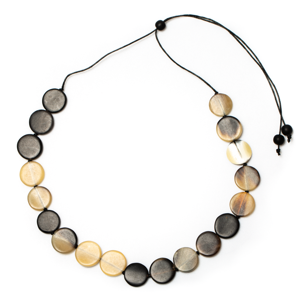 Simple Horn Disc Necklace - Shopthatapp.ca