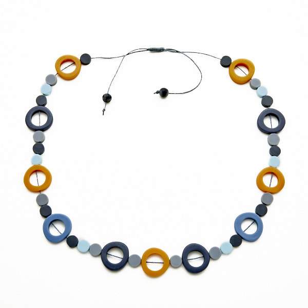 Long Resin Hoop Necklace with Disc Accent - Shopthatapp.ca