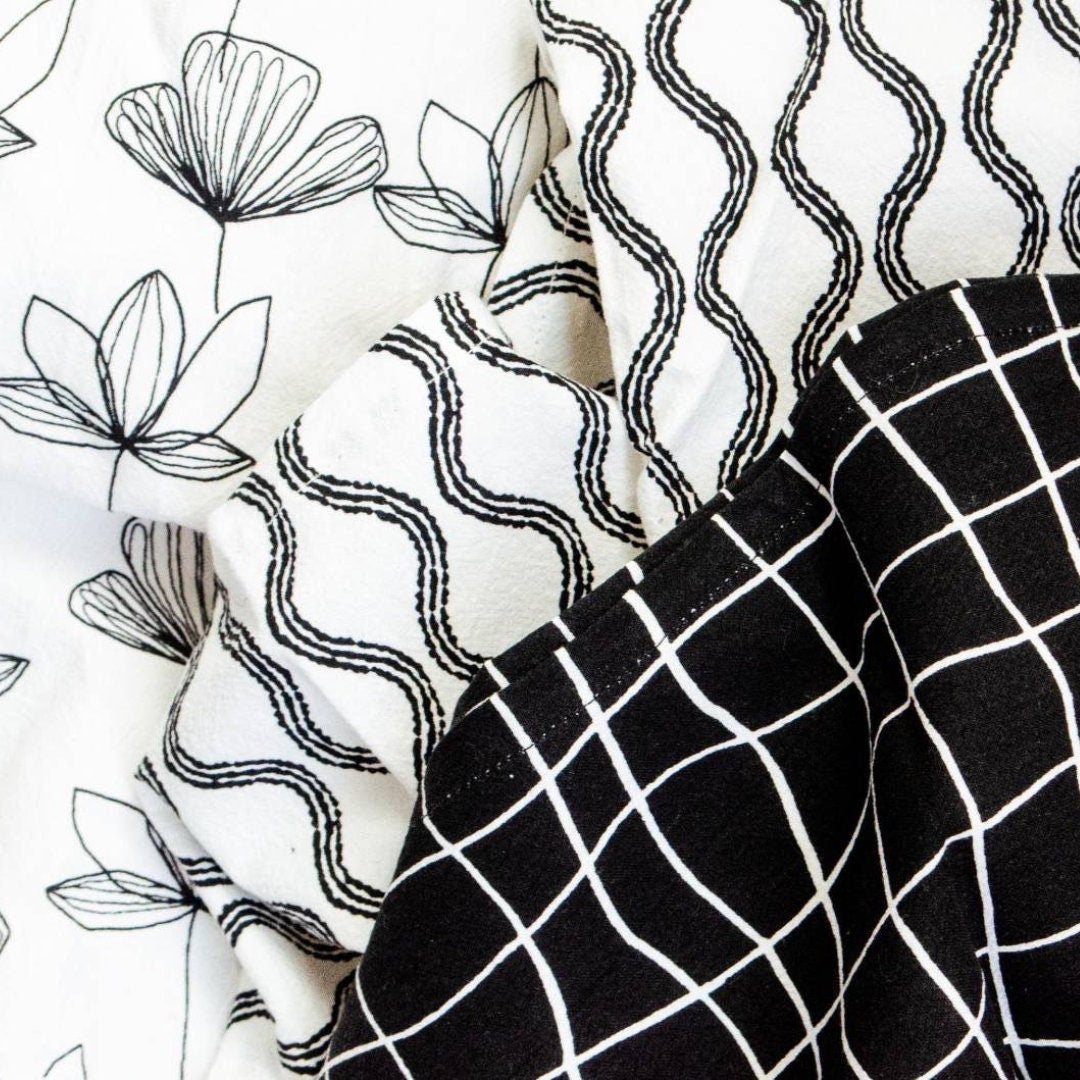 Crinkled Flour Sack Tea Towels - Shopthatapp.ca