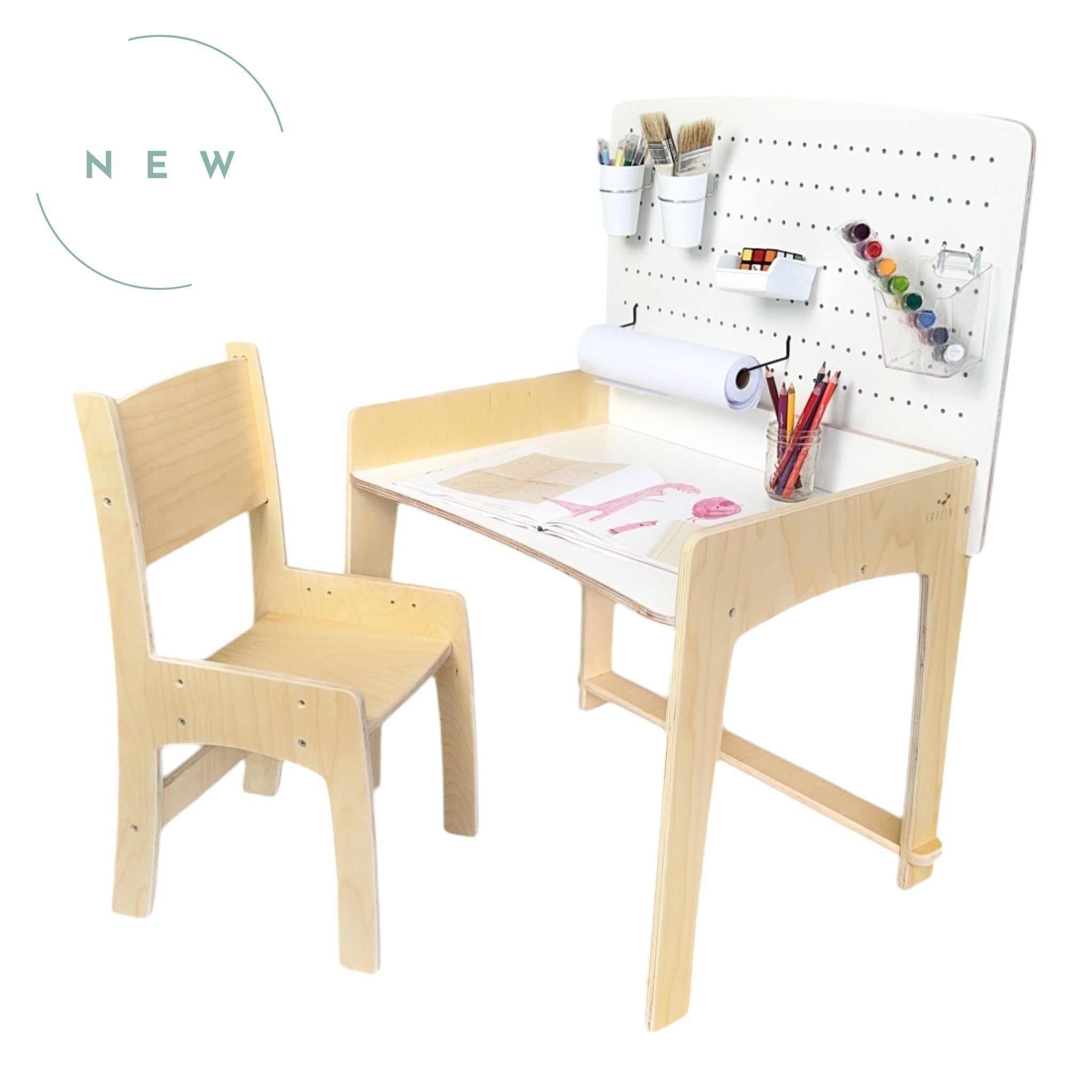 LUMEN Big Kid Desk and Chair | Adjustable Height Study Table for Growing Learnings - Shopthatapp.ca