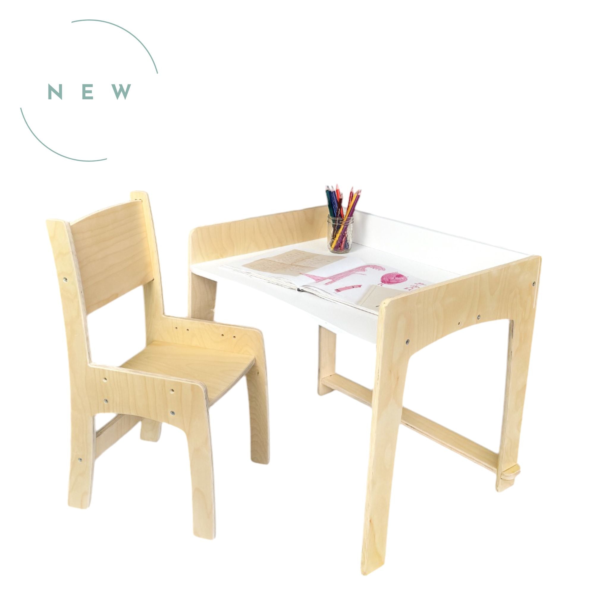 LUMEN Big Kid Desk and Chair | Adjustable Height Study Table for Growing Learnings - Shopthatapp.ca