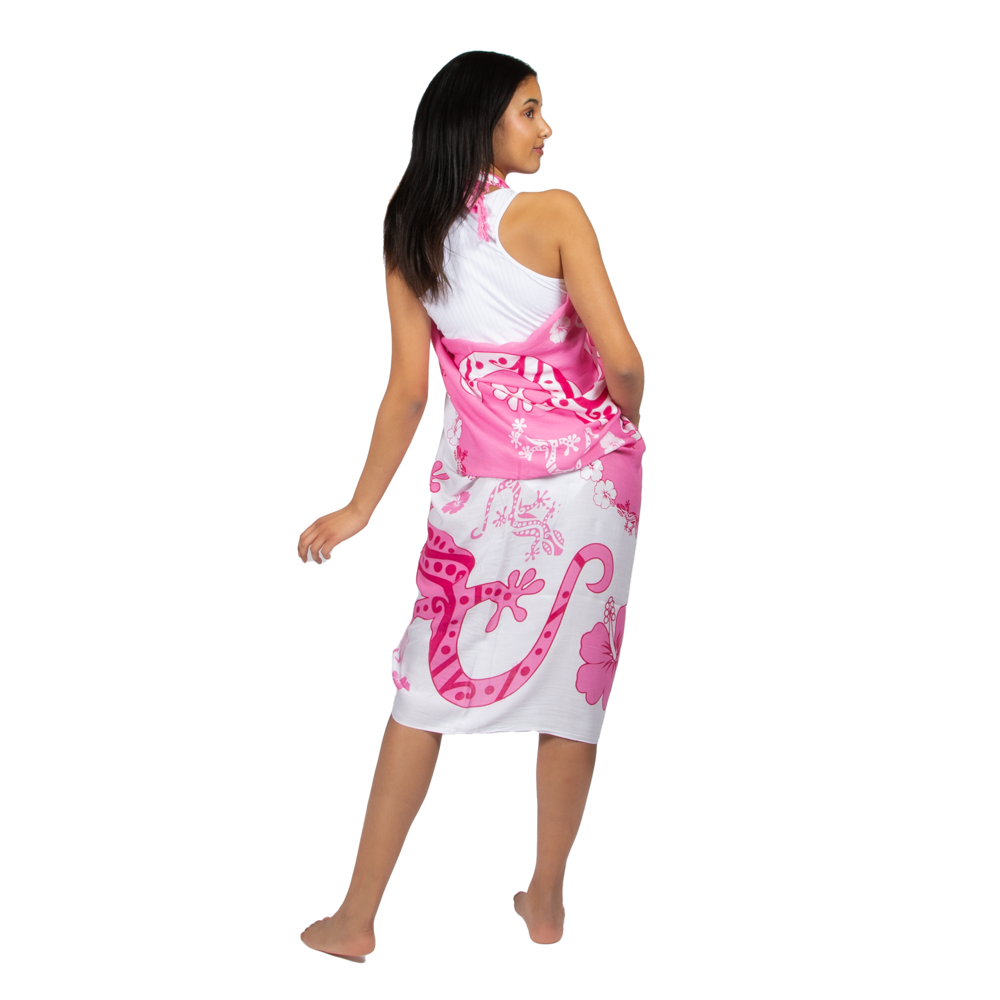 Geko Pink Flower Print Sarong for Trendy Beachwear - Shopthatapp.ca