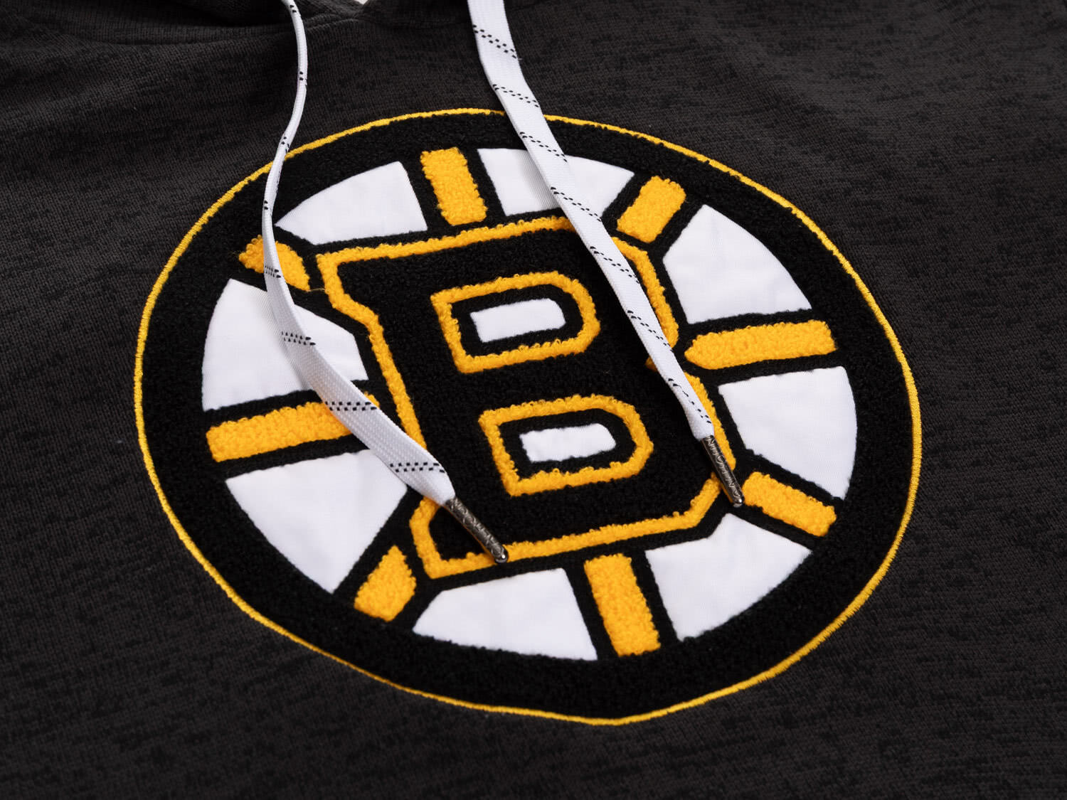 Boston Bruins Muskoka Hoodie -Black Edition - Shopthatapp.ca