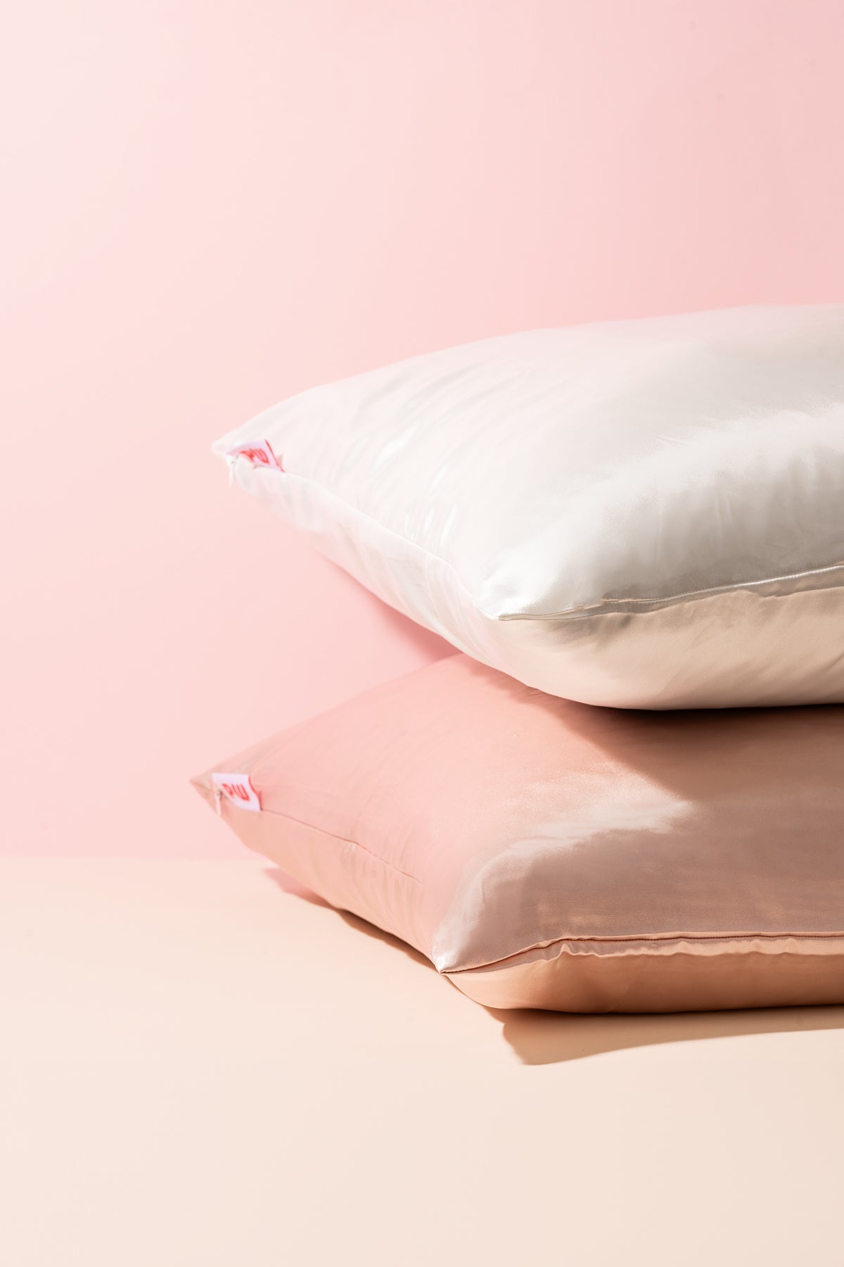 Satin Pillowcase for Hair Care - Promote Healthy Hair While You Sleep - Shopthatapp.ca