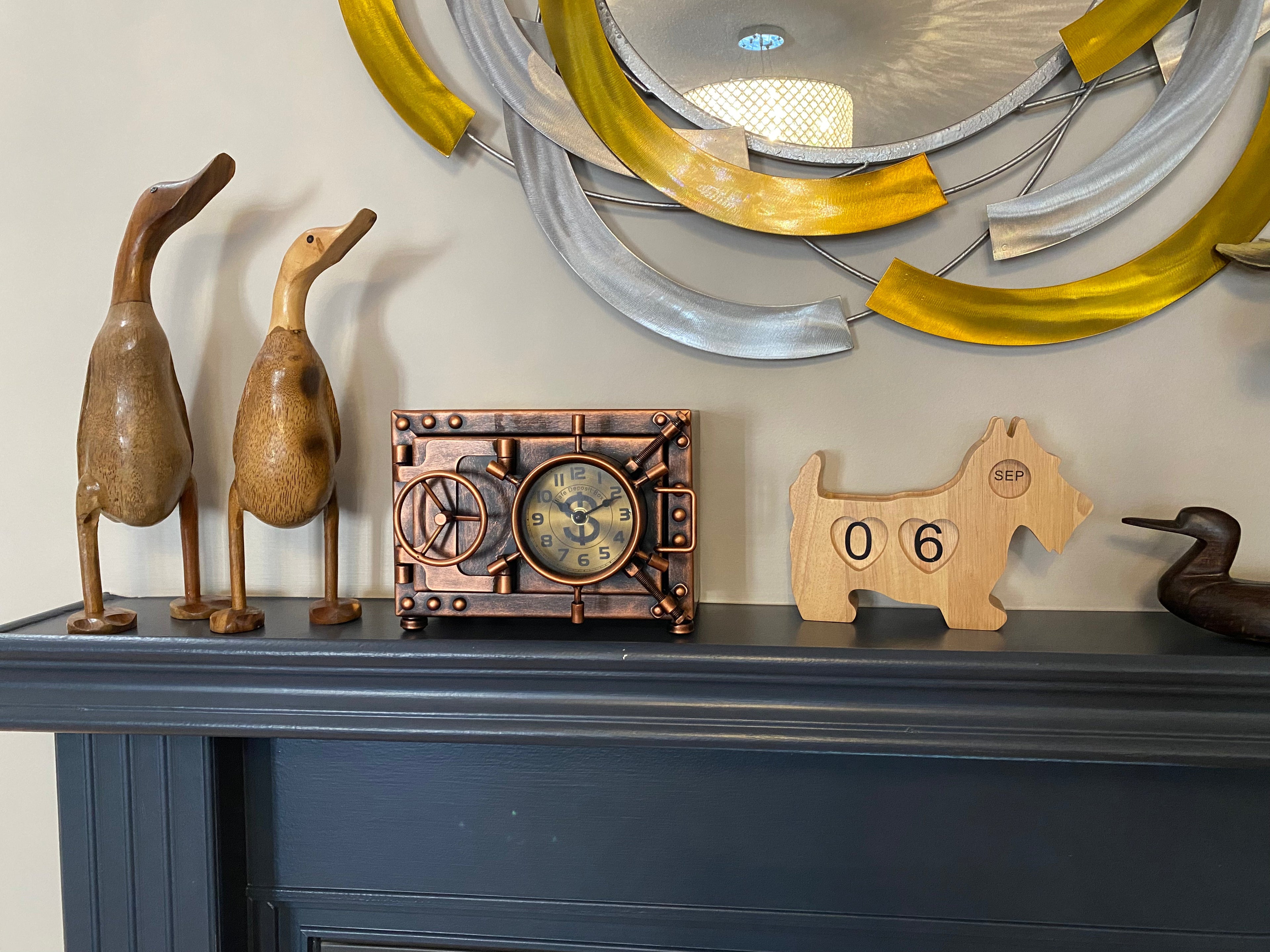 Nautical Table Clock Piggy Bank: Timekeeping Meets Whimsical Savings