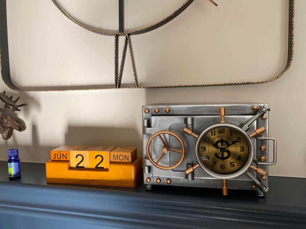 Nautical Table Clock Piggy Bank: Timekeeping Meets Whimsical Savings