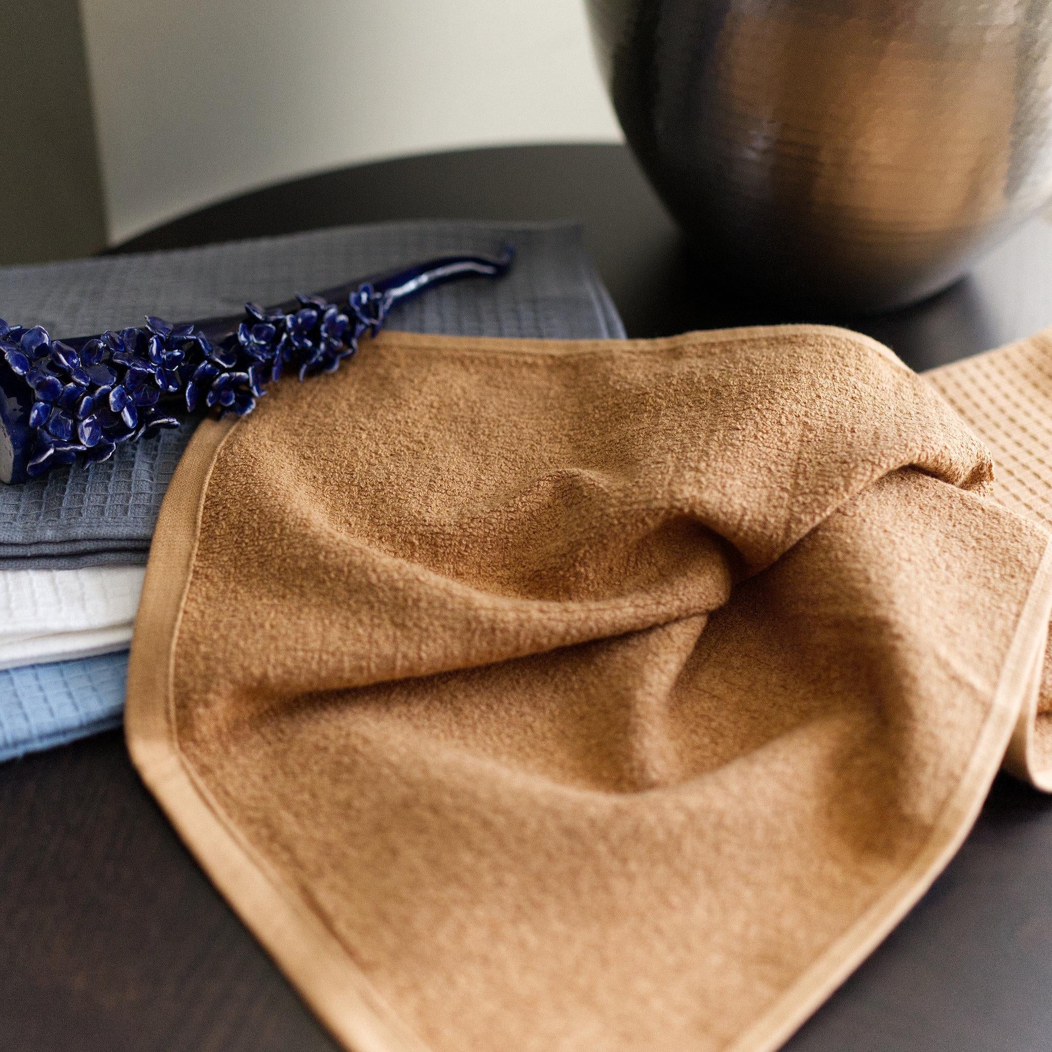 Jekyll & Hyde Towels - Reversible Luxury - Shopthatapp.ca