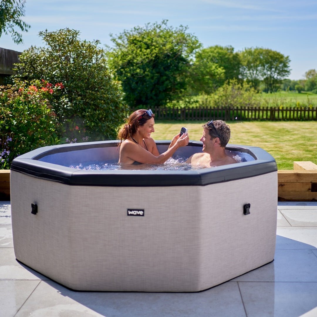 Wave | Como | 6-Person Eco Foam Hot Tub | Octagon | Built-In Integrated Heater - Www.Shopthatapp.ca