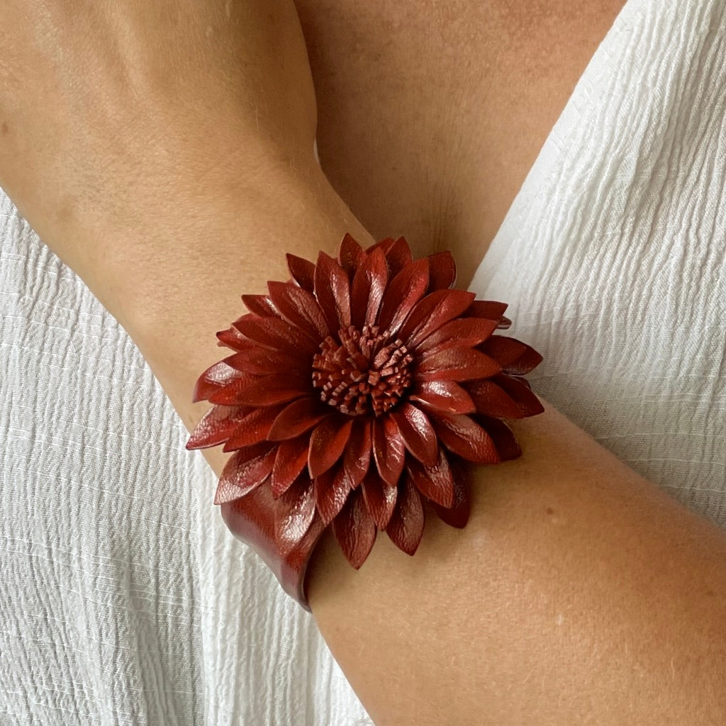 Leather Flower Cuff Bracelet - Handmade Floral Design in Genuine Leather - Shopthatapp.ca