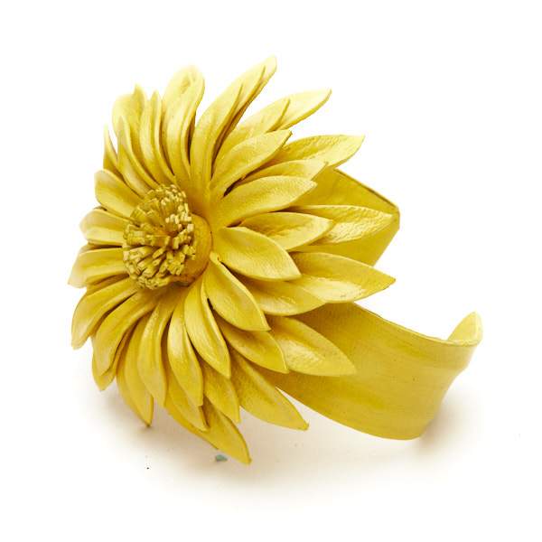 Leather Flower Cuff Bracelet - Handmade Floral Design in Genuine Leather - Shopthatapp.ca