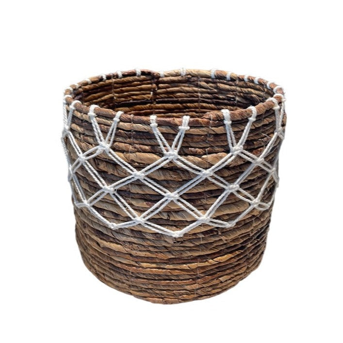 Banana Leaf Macrame Planter Basket for Stylish Home Decor - Shopthatapp.ca