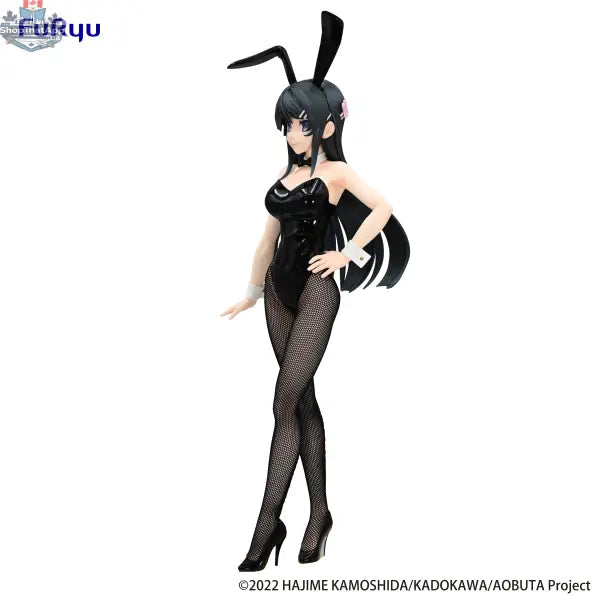 Hawk Collectibles BiCute Bunnies Mai Sakurajima anime figure, detailed collectible figurine of the popular anime character on a display base.