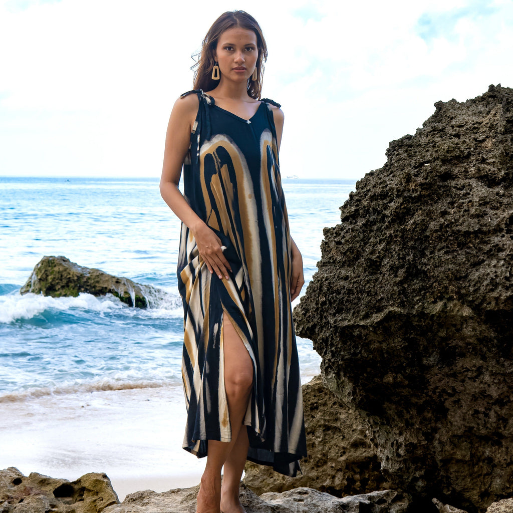 Bold Abstract Tie Dye Dress in Grey & Gold for a Stunning Look - Shopthatapp.ca