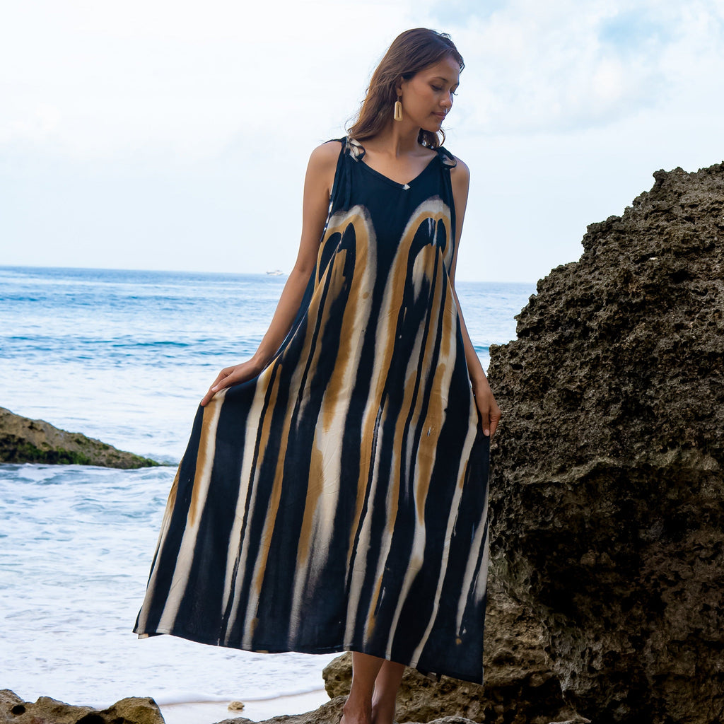 Bold Abstract Tie Dye Dress in Grey & Gold for a Stunning Look - Shopthatapp.ca