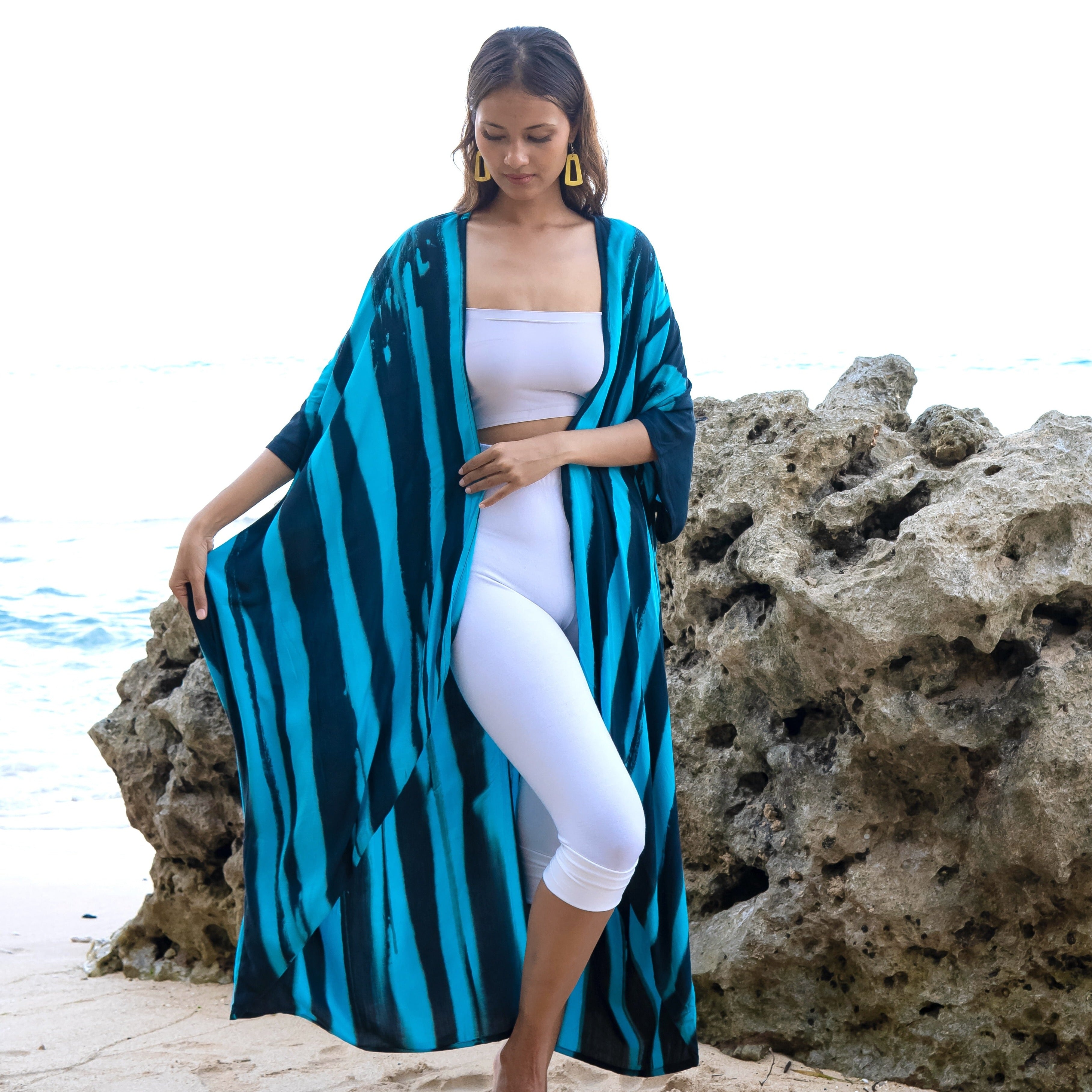 Bold Abstract Tie Dye Kimono in Teal & Black - Chic and Stylish Statement Piece - Shopthatapp.ca