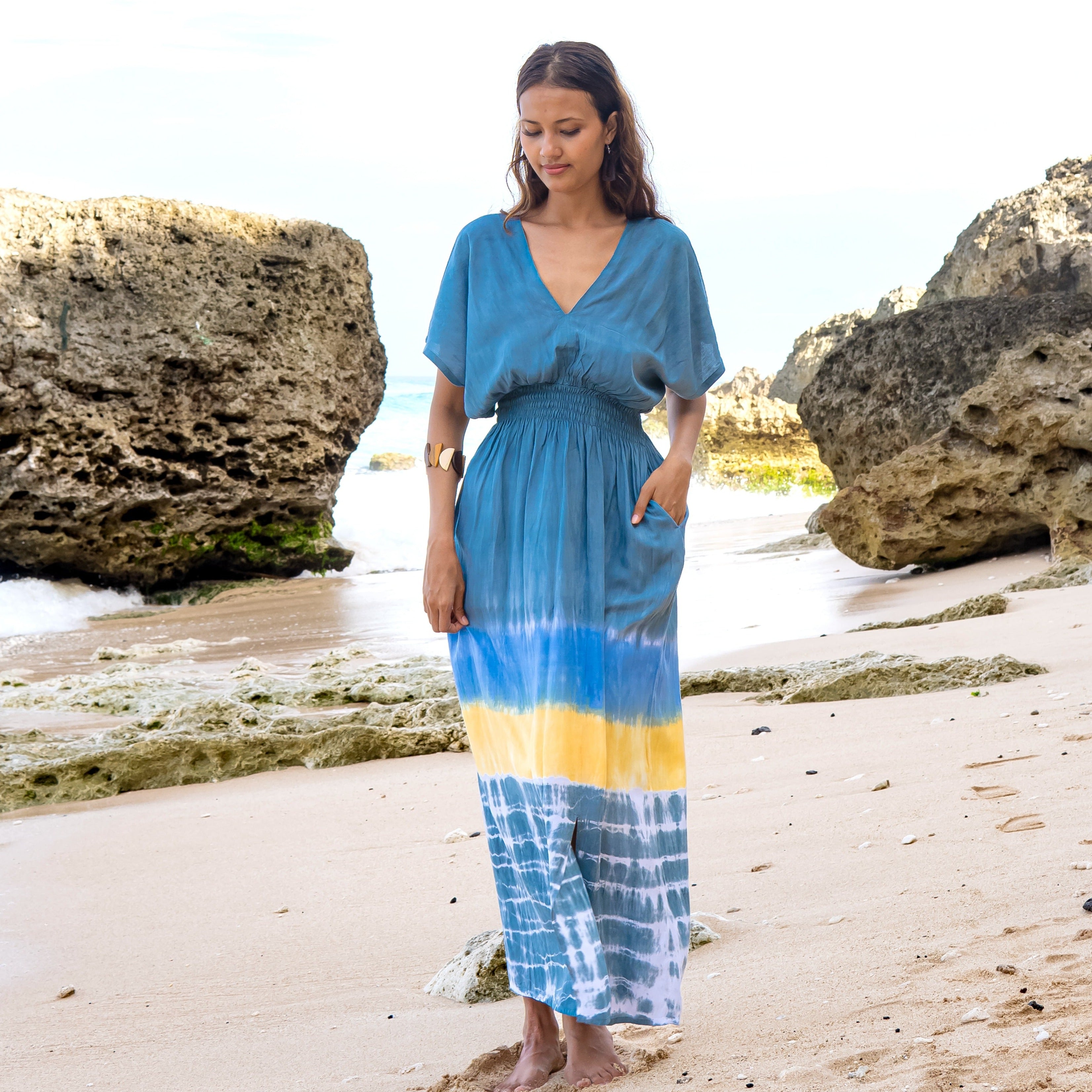 Beach Maxi Dress Grey - Tie Dye & Stripe Design for Effortless Summer Style - Shopthatapp.ca