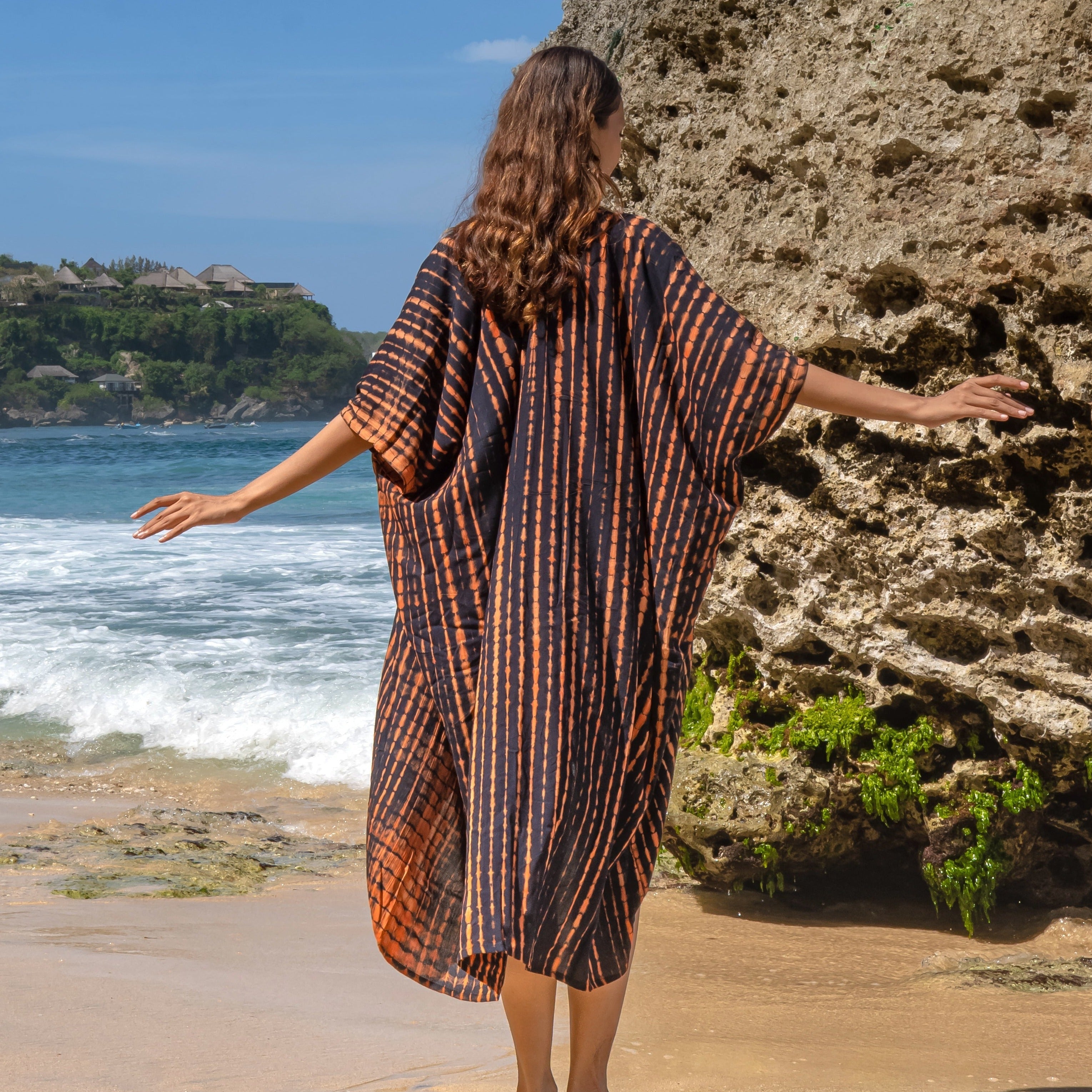 Long Kimono Tie Dye Orange Black - Essential Stylish Fashion Piece - Shopthatapp.ca