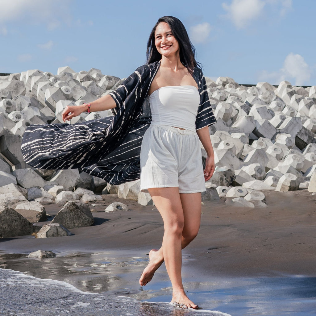 Black and White Tie Dye Kimono for Effortless Style and Comfort - Shopthatapp.ca