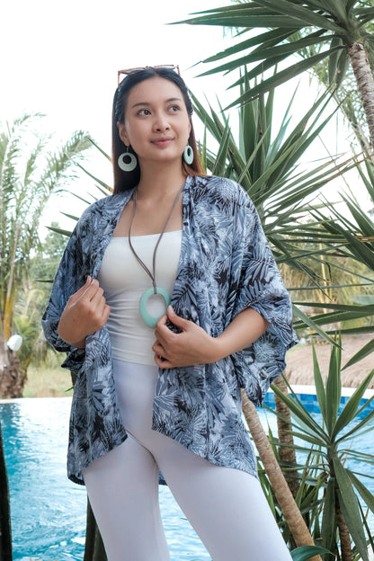 Grey fern print kimono by Suzie Blue Canada, stylish short kimono with a relaxed fit, perfect for casual and fashion-forward wear.
