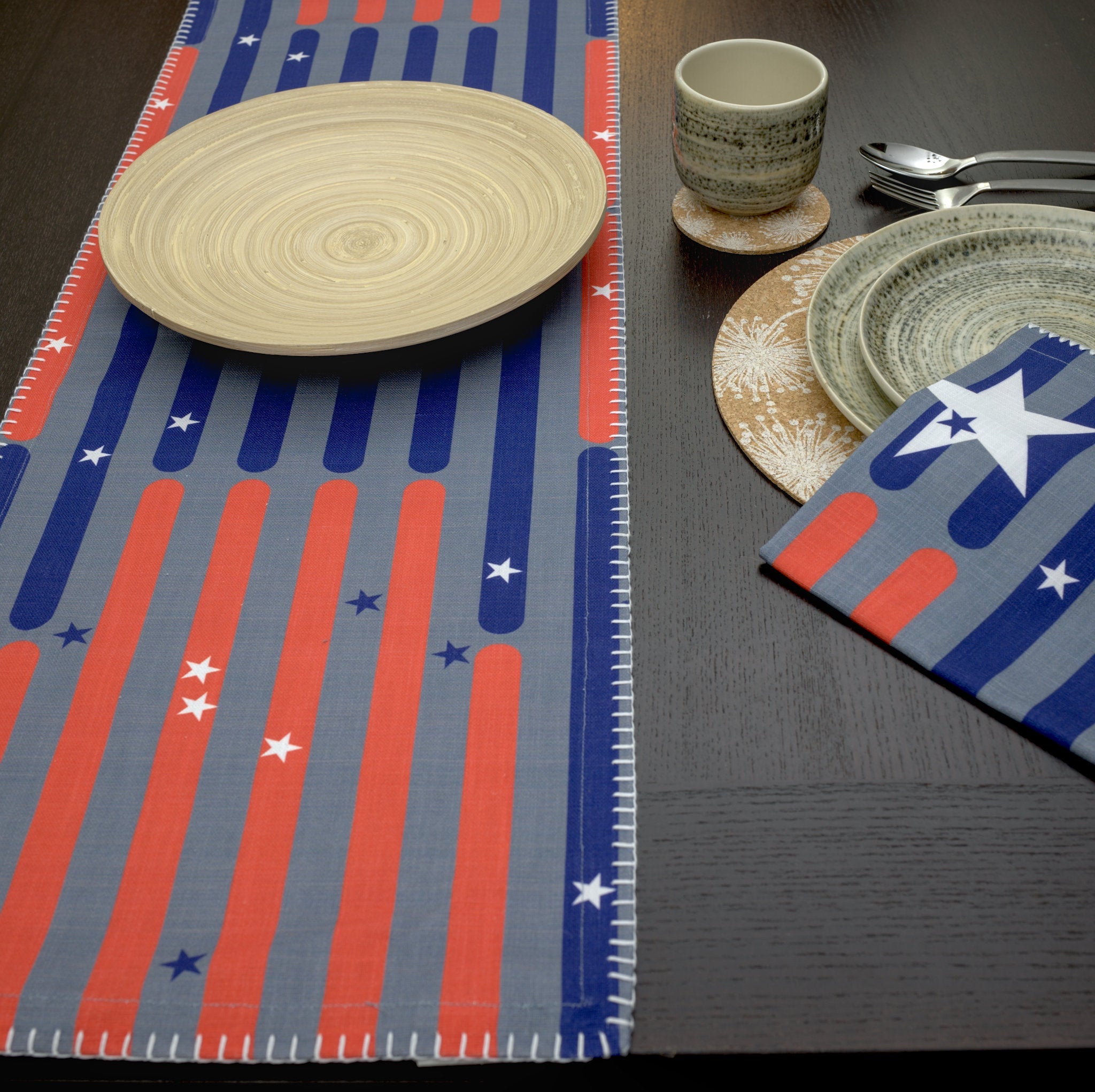 Stars & Stripes: Heritage Table Runner - Shopthatapp.ca